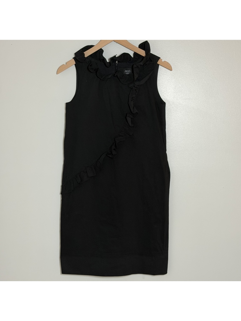 IROO Moderato Milano Black Ruffle Sleeveless Shift Cocktail Dress Size 36